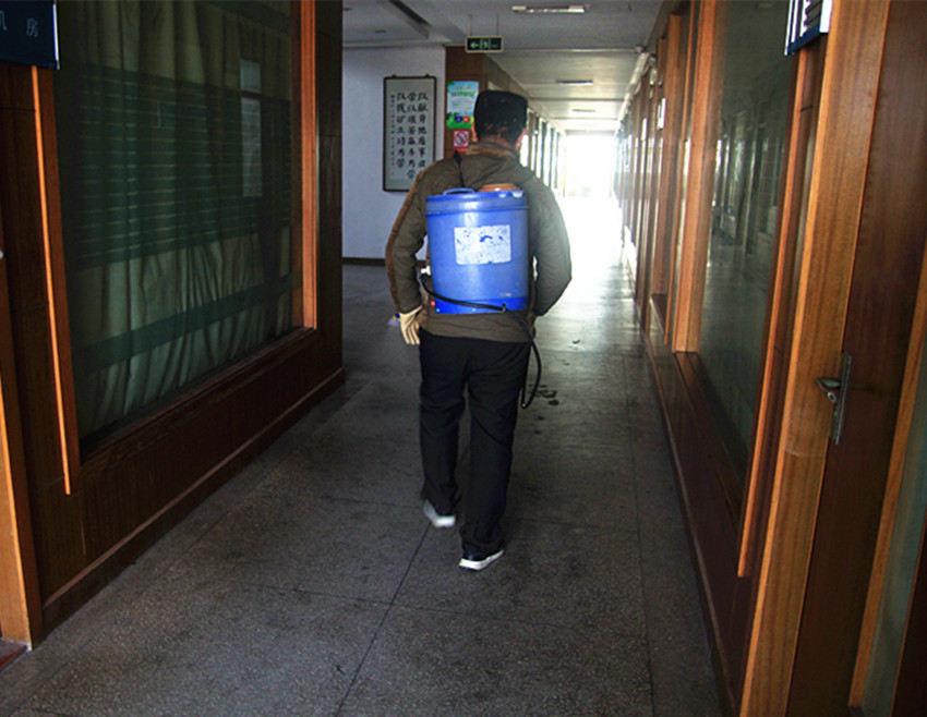 公共场所消毒_副本.jpg 公共场所消毒_副本.jpg