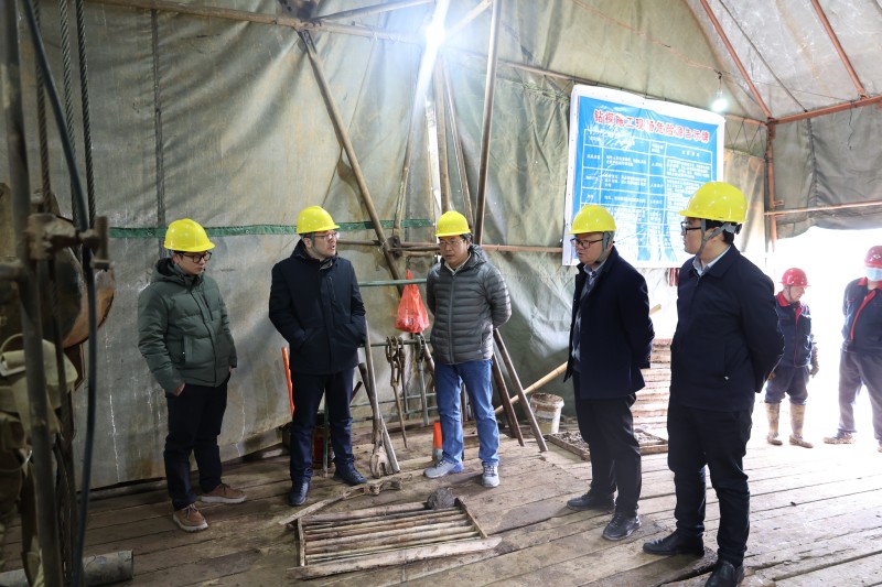 E85A7268.JPG E85A7268.JPG