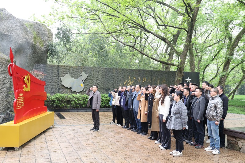 E85A8170.JPG E85A8170.JPG