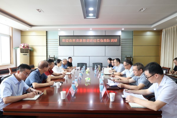 E85A1001.JPG E85A1001.JPG