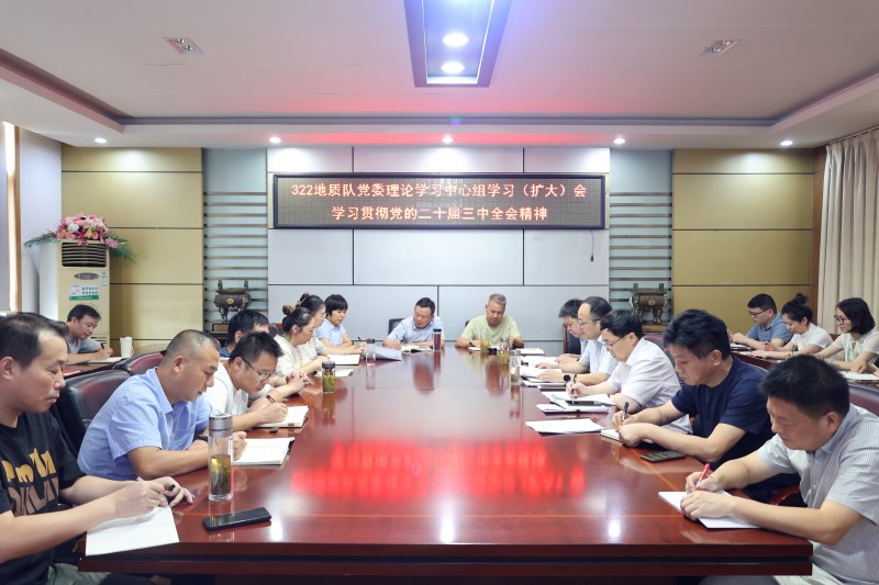 E85A1106.JPG E85A1106.JPG