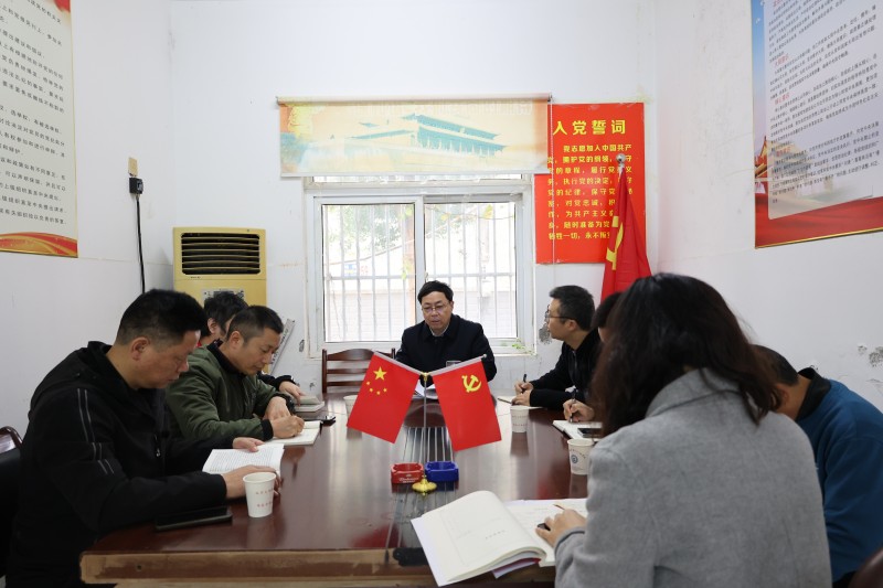 E85A2319.JPG E85A2319.JPG