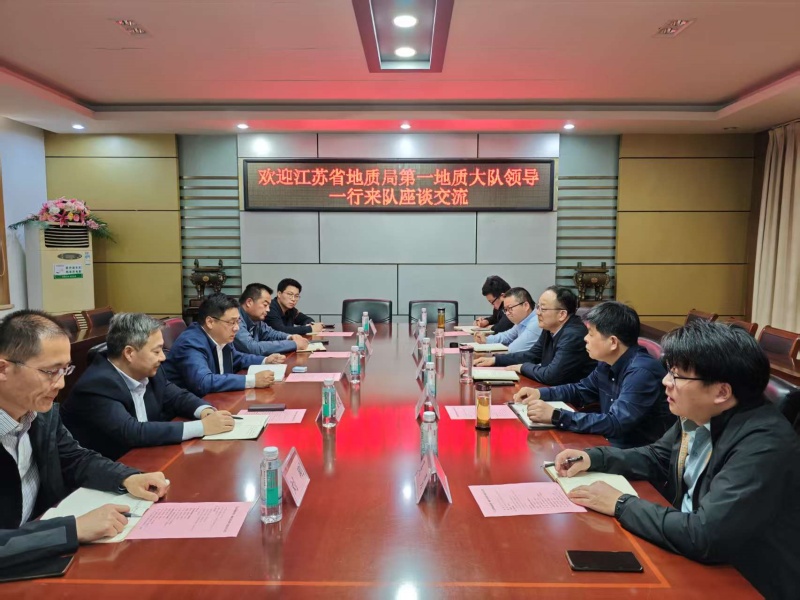 fe68151934eef7bae09def0fedfbc8c.jpg fe68151934eef7bae09def0fedfbc8c.jpg